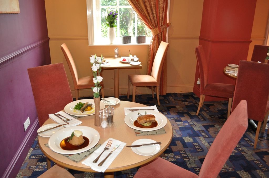 Healds Hall Hotel Cleckheaton Restoran gambar